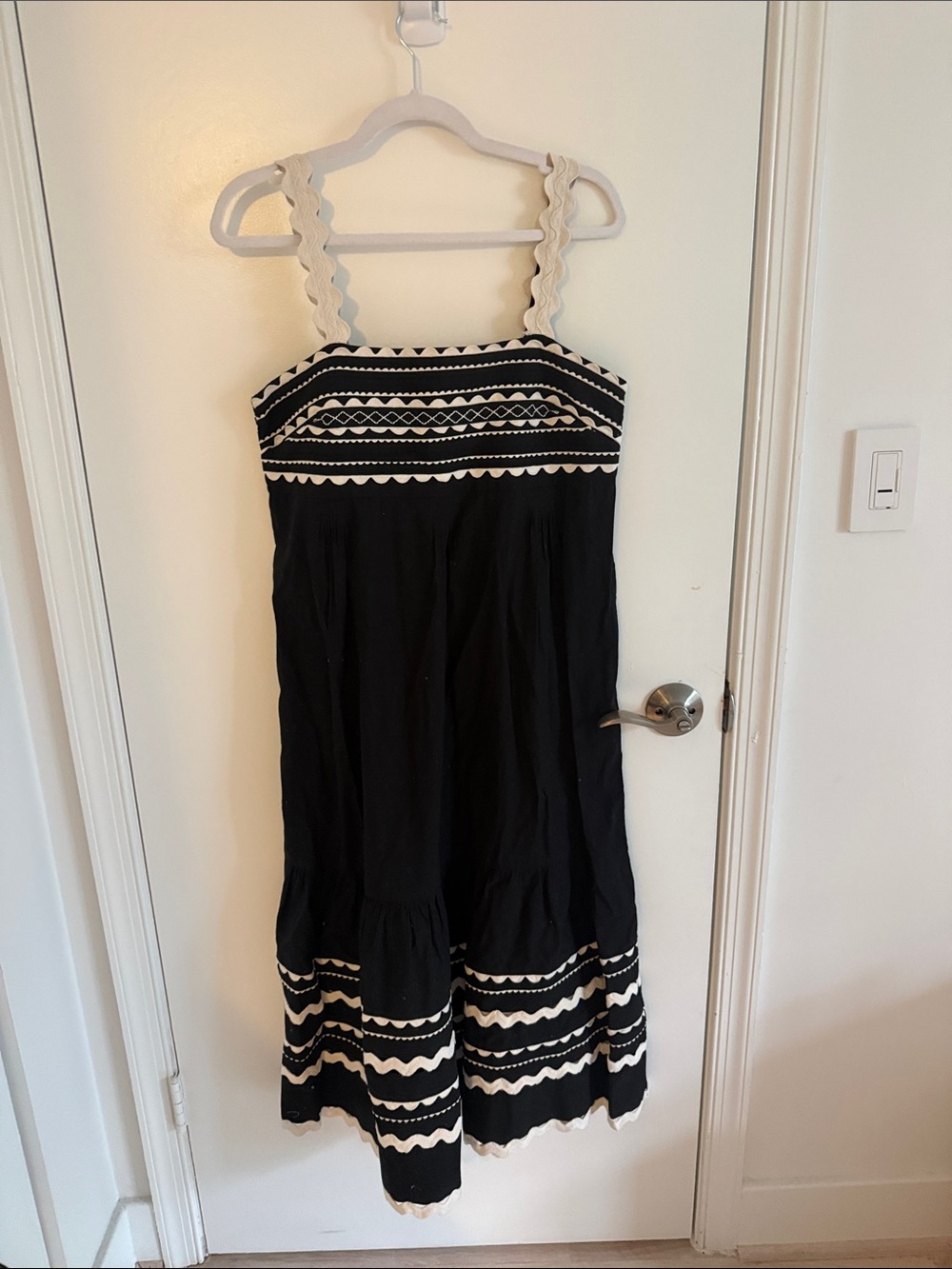 Black Ryleigh Ric Rac Sleeveless Dress - Picture 2 of 5